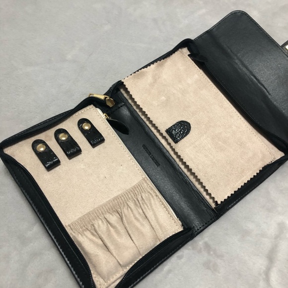 Genuine Leather Jewelry Organizer Wristlet Pouch - Picture 4 of 8